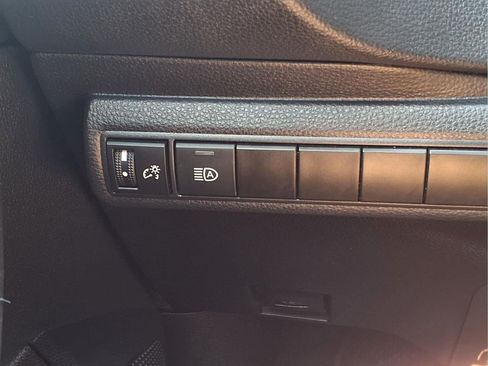 Used 2025 Toyota Corolla LE FWD image 24