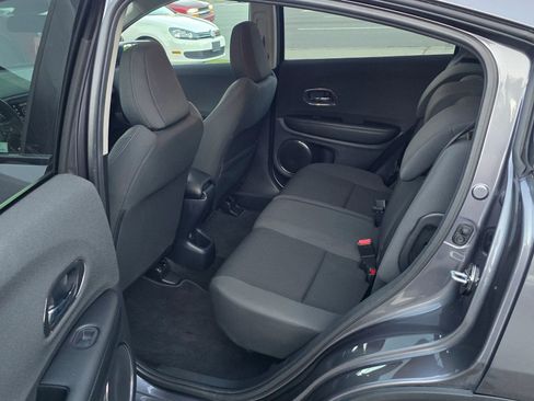Used 2022 Honda HR-V EX image 11