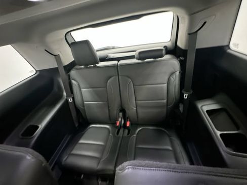 Used 2019 GMC Acadia SLT AWD/4WD image 27