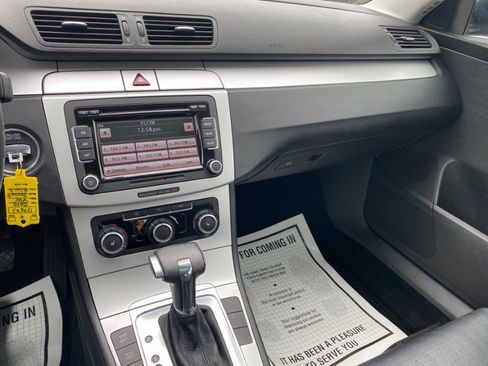 Used 2010 Volkswagen Passat Komfort image 15