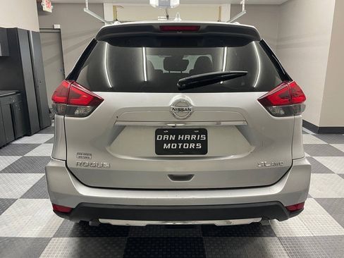 Used 2018 Nissan Rogue SL AWD/4WD image 9