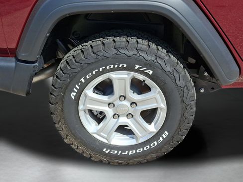 Certified 2022 Jeep Wrangler Unlimited Sport w/ Sun And Sound Package image 8