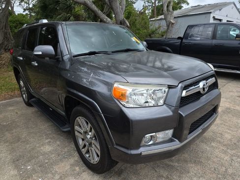 Used 2013 Toyota 4Runner Limited image 9