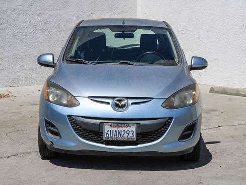 Used 2013 MAZDA MAZDA2 Sport FWD image 2