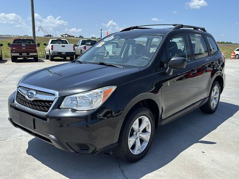 Used 2016 Subaru Forester 2.5i w/ Alloy Wheel Package AWD/4WD image 8