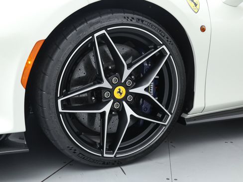 Certified 2020 Ferrari 488 Pista Spider image 17