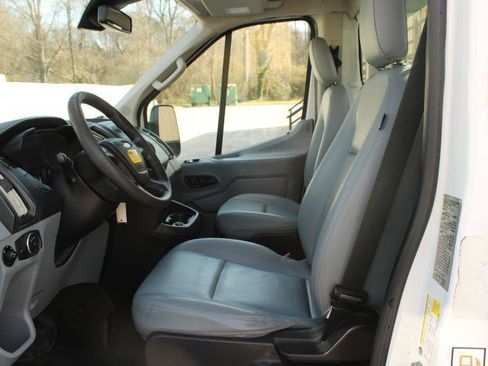 Used 2018 Ford Transit 250 138 RWD image 11