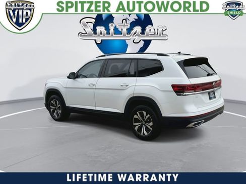 New 2026 Volkswagen Atlas SE image 2