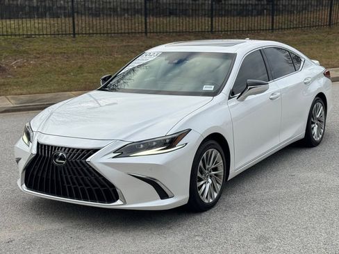 Certified 2023 Lexus ES 300h Ultra Luxury image 9