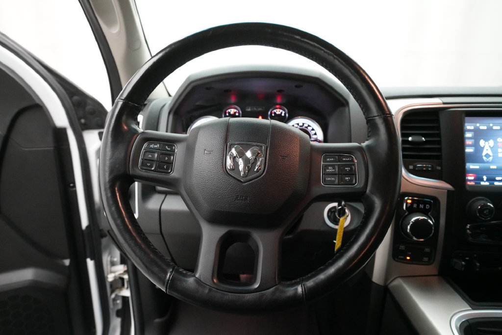Used 2019 RAM 1500 Big Horn AWD/4WD image 4