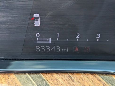 Used 2022 Cadillac Escalade ESV Premium Luxury Platinum image 13