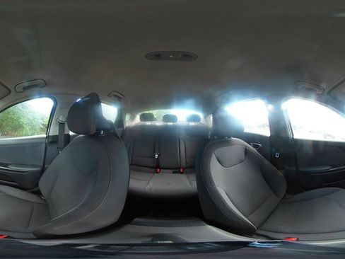 Used 2025 Kia K4 FWD image 44