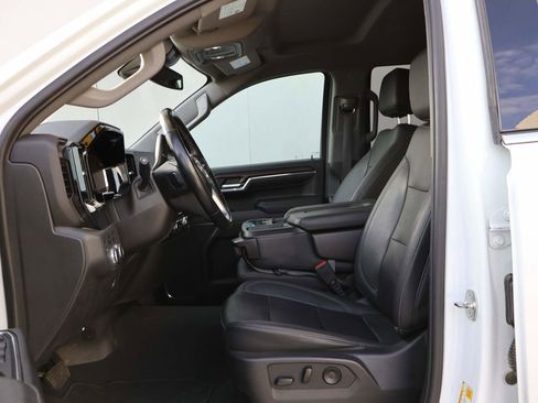 Used 2024 GMC Sierra 1500 SLT image 8