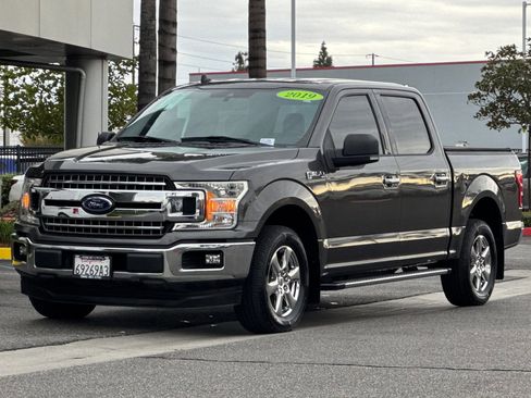 Used 2019 Ford F150 XLT w/ Equipment Group 302A Luxury image 9