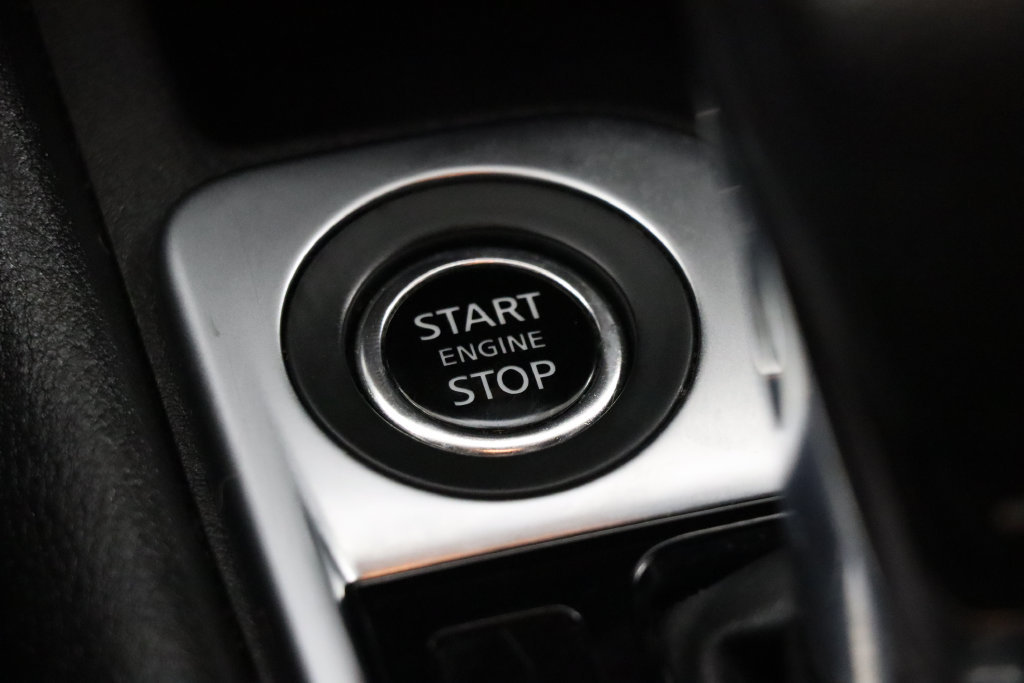 Used 2024 Nissan Sentra SV FWD image 17