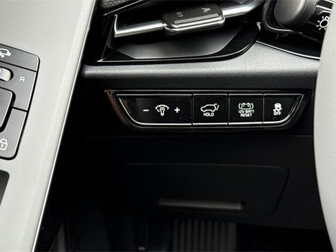 New 2026 Kia Niro SX image 33