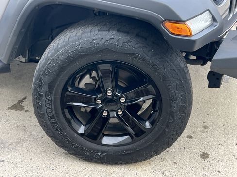 Used 2021 Jeep Wrangler Unlimited Sport image 13