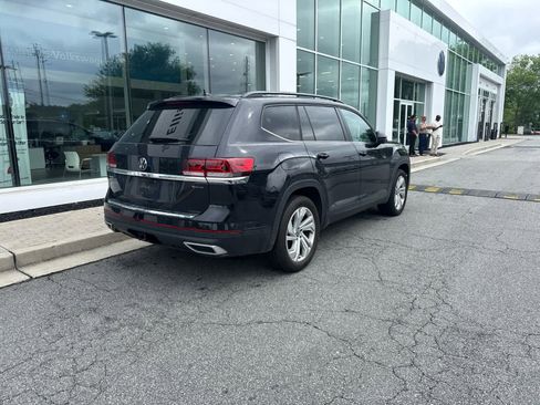 Used 2023 Volkswagen Atlas SE w/ Panoramic Sunroof Package AWD/4WD image 8