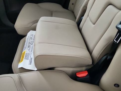 New 2026 Volvo XC90 T8 Plus w/ Protection Package Premier AWD/4WD image 30
