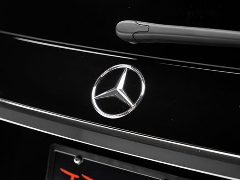 Used 2025 Mercedes-Benz GLS 63 AMG 4MATIC image 31