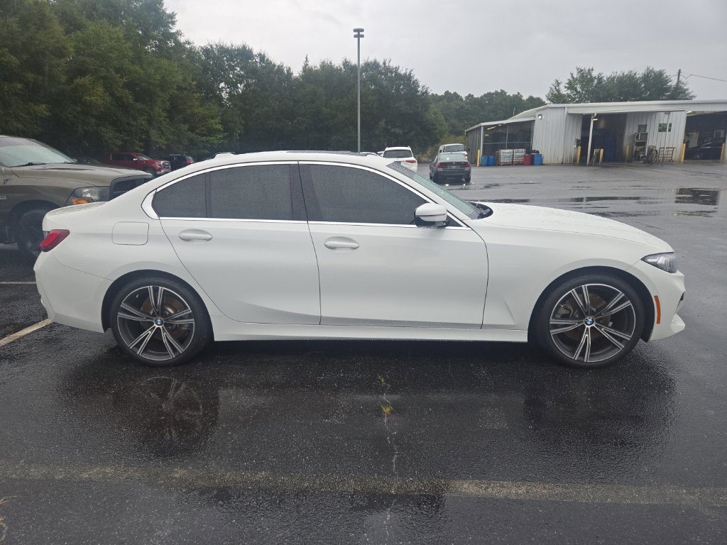 Certified 2023 BMW 330i Sedan w/ Driving Assistance Package RWD image 4
