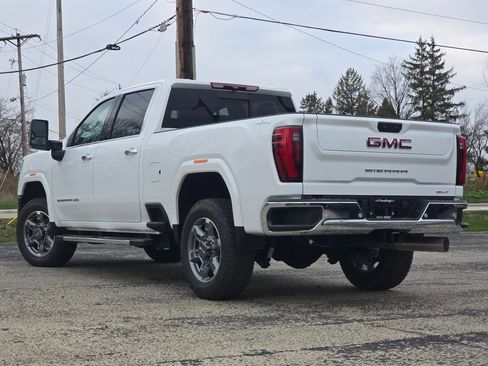 New 2025 GMC Sierra 2500 SLT w/ SLT Premium Package image 18