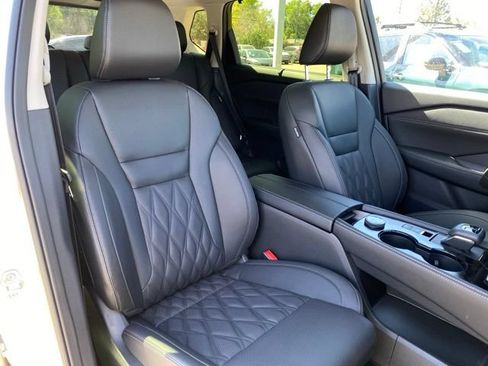 New 2026 Nissan Rogue Platinum AWD/4WD image 9