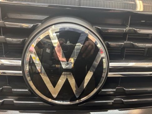 Used 2022 Volkswagen Jetta Sport image 8