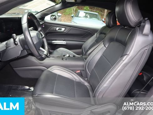 Used 2025 Ford Mustang Premium RWD image 11