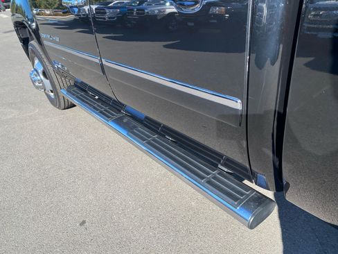 Used 2014 GMC Sierra 3500 Denali image 9