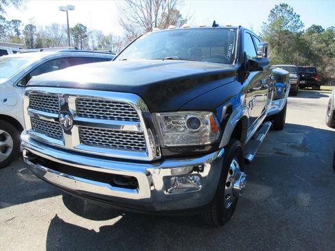 Used 2014 RAM 3500 Laramie image 2