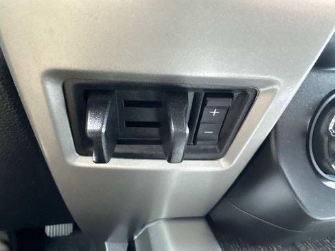 Used 2020 Ford F250 Lariat AWD/4WD image 24