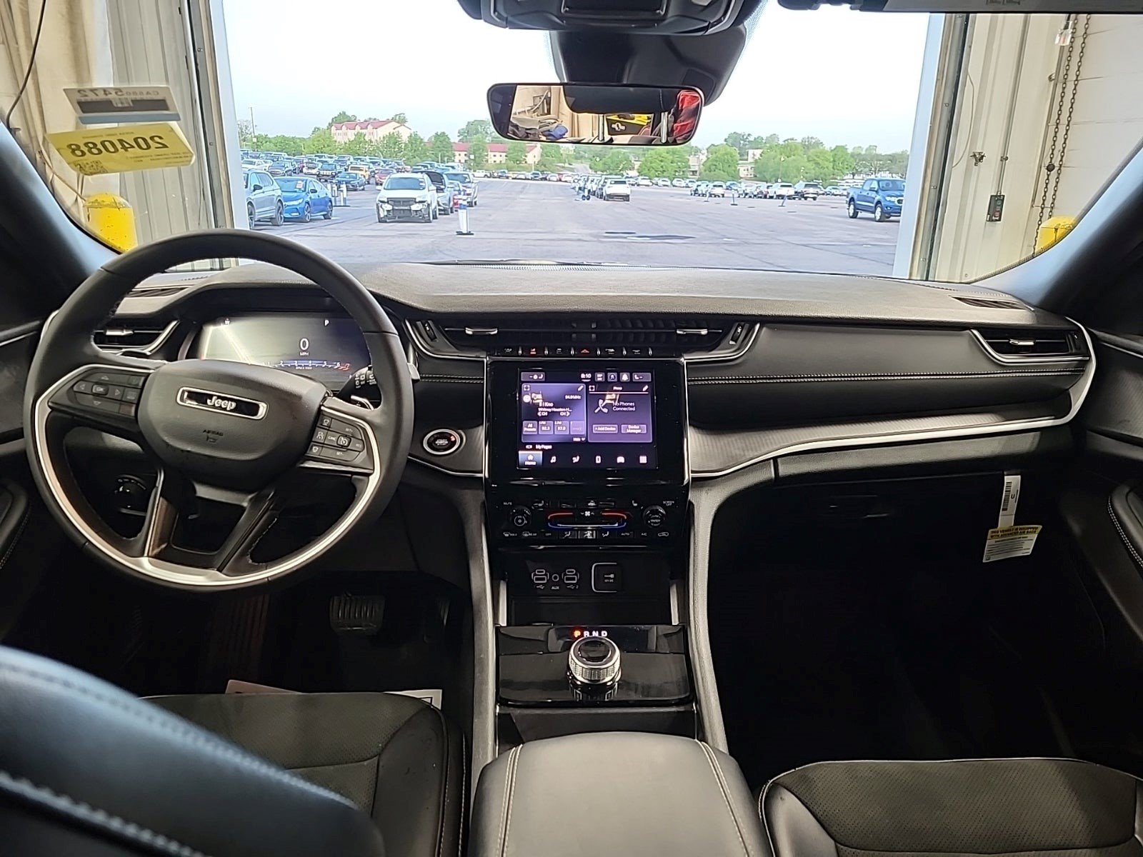 Used 2025 Jeep Grand Cherokee L Laredo AWD/4WD image 8