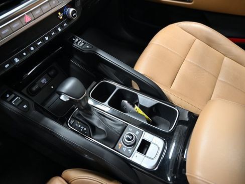 Used 2021 Kia Telluride SX image 19