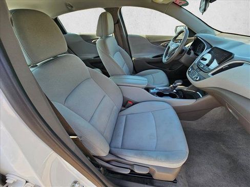 Used 2025 Chevrolet Malibu LT FWD image 19