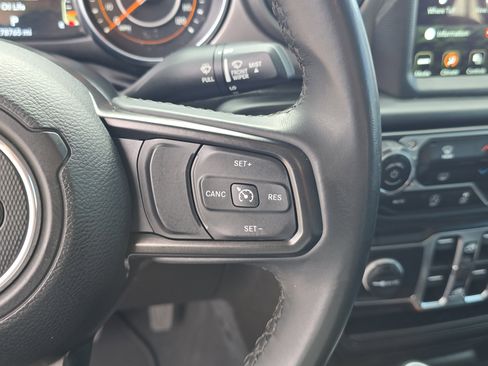 Used 2022 Jeep Gladiator Sport image 33