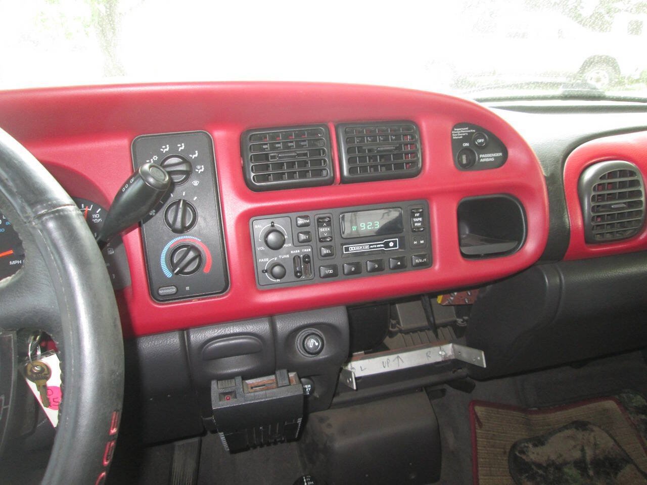 Used 1999 Dodge Ram 1500 Truck 4x4 Quad Cab image 15