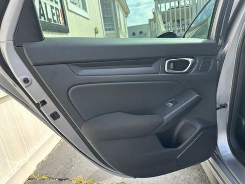 Used 2025 Honda Civic Sport image 21