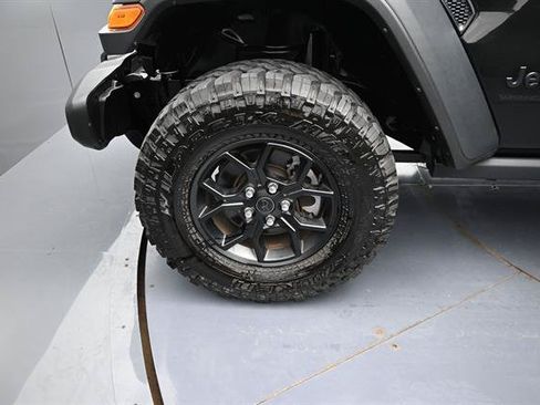 Used 2025 Jeep Wrangler Unlimited Sport AWD/4WD image 20
