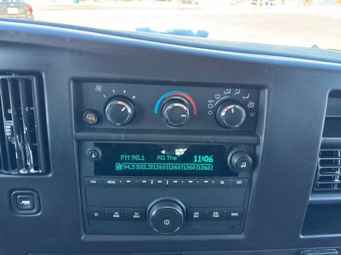 Used 2024 Chevrolet Express 2500 w/ Driver Convenience Package image 17