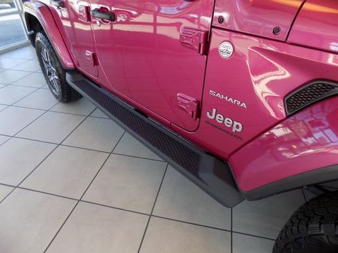 Certified 2024 Jeep Wrangler Unlimited Sahara AWD/4WD image 34