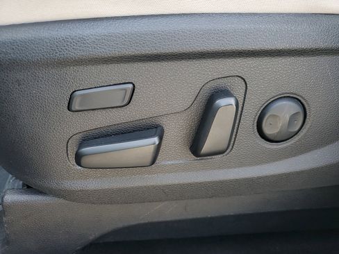 Used 2021 Kia Telluride SX w/ SX Prestige Package image 12