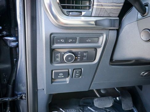 Used 2021 Ford F150 Platinum w/ FX4 Off-Road Package AWD/4WD image 23