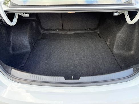 Used 2021 Chevrolet Malibu LT FWD image 26