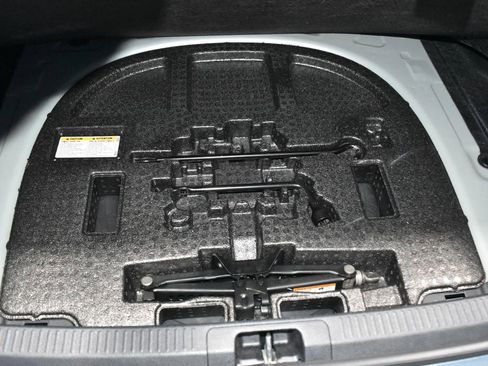 Used 2023 Toyota Camry XSE image 34