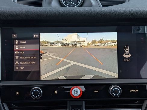 New 2026 Porsche Macan image 20