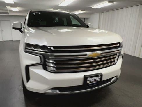 Used 2023 Chevrolet Suburban High Country image 44