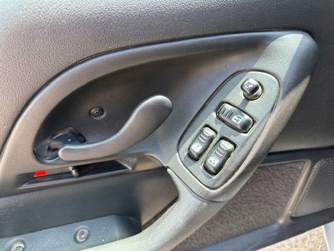 Used 2000 Chevrolet Camaro Z28 image 8