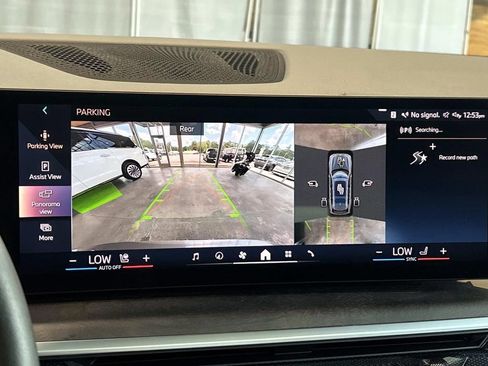 Used 2024 BMW X7 xDrive40i w/ Climate Comfort Package AWD/4WD image 37