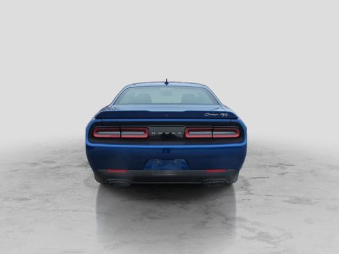 Used 2022 Dodge Challenger R/T w/ Driver Convenience Group RWD image 5